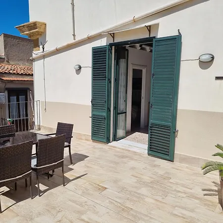 Apartment Bordonaro Baron'S - Appartamento Del Barone 1