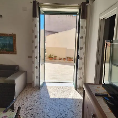 Apartment Bordonaro Baron'S - Appartamento Del Barone 1 *